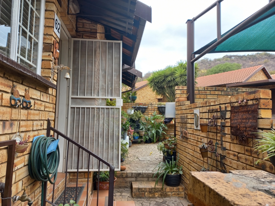 3 Bedroom Property for Sale in Safari Gardens North West